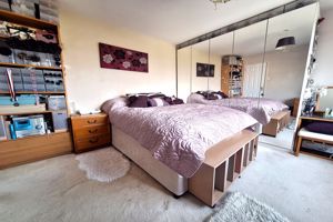 Bedroom - click for photo gallery